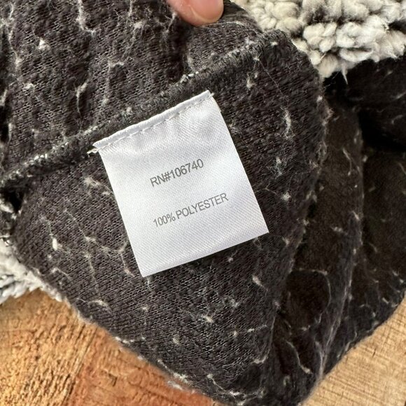 Catalog Favorites Gray sherpa teddy bear vest music note embroidered women's 1x - Picture 5 of 7